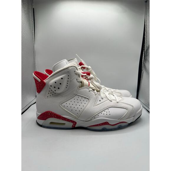 Air Jordan 6 Retro “Red Oreo” size 8 men’s